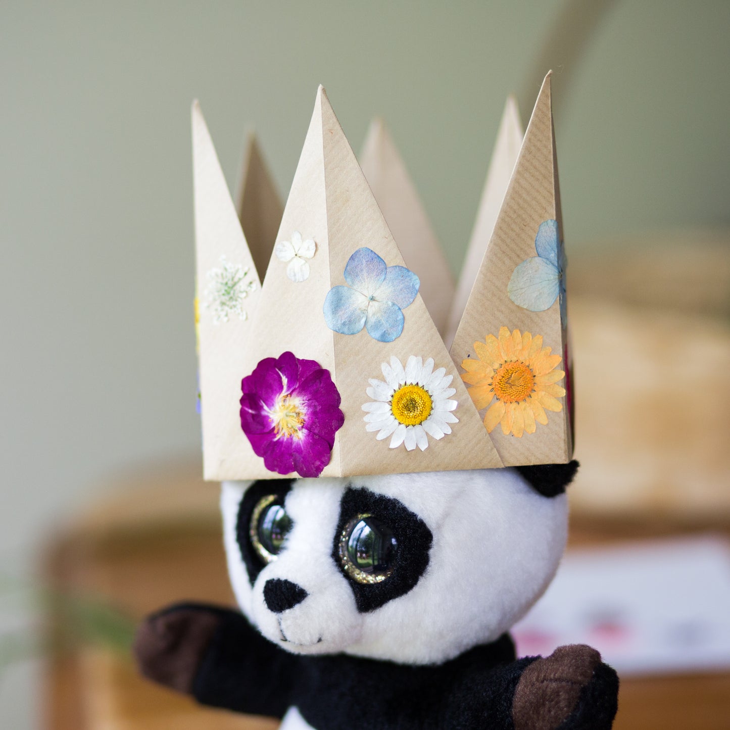 Mini Make: Pressed Flower Crowns