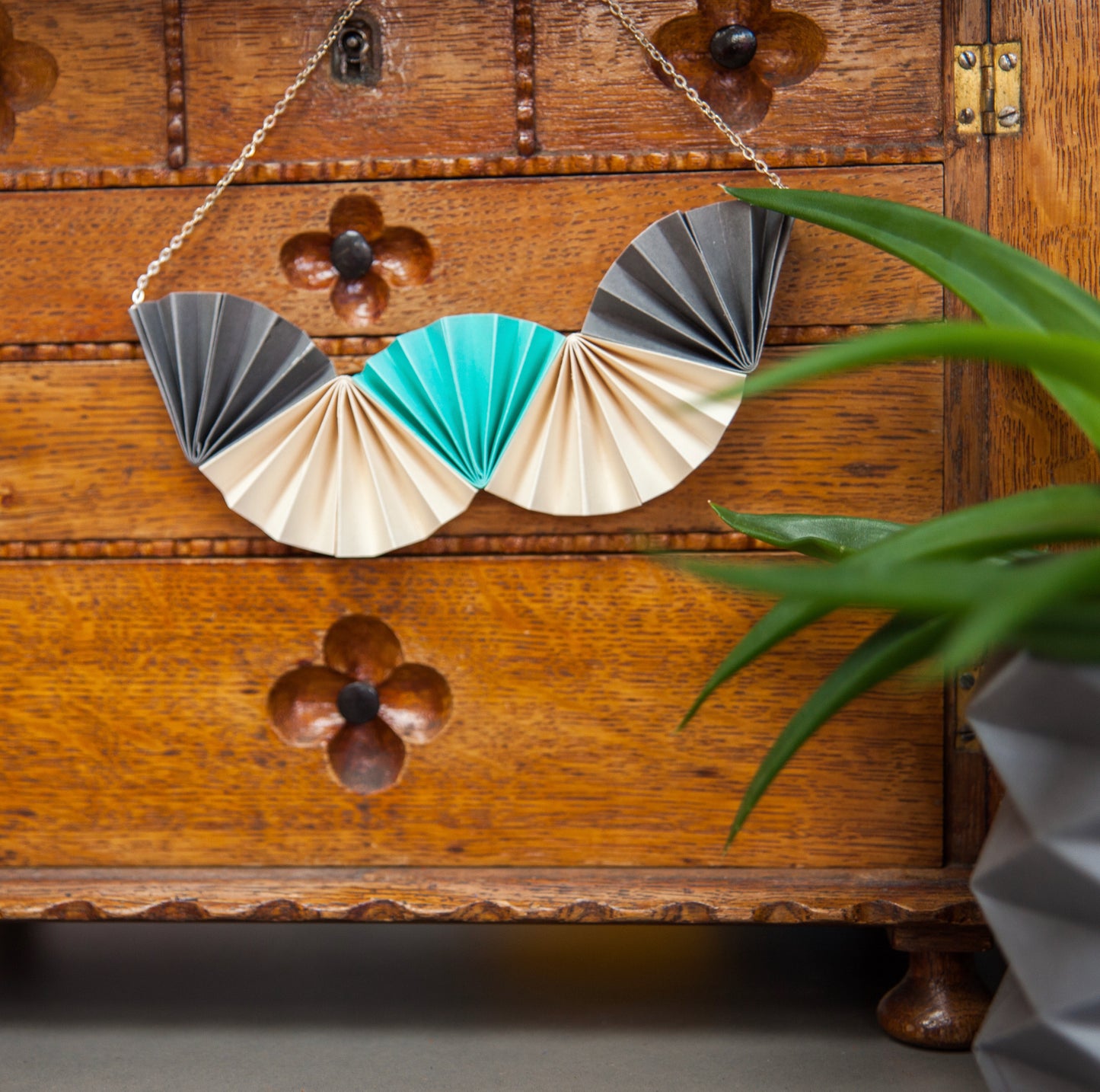 Online Course: Origami Clamshell Necklace