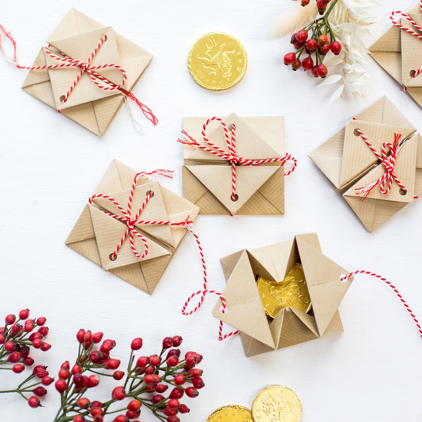 Mini Make: Magic Origami Envelopes